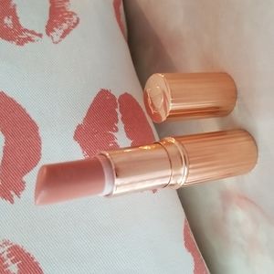 Charlotte Tilbury Lipstick Bitch Perfect